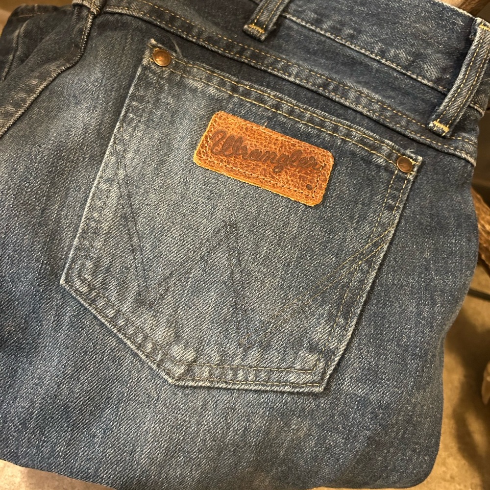 Wrangler Men's Classic Indigo Bootcut Jeans